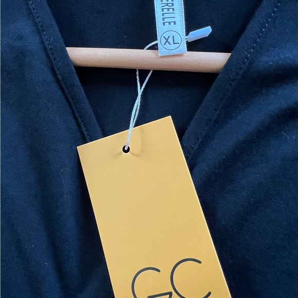 Grecerelle Black Long Sleeve Wrap V-neck Dress - Picture 4 of 12